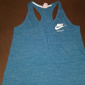 Nike sleeveless top